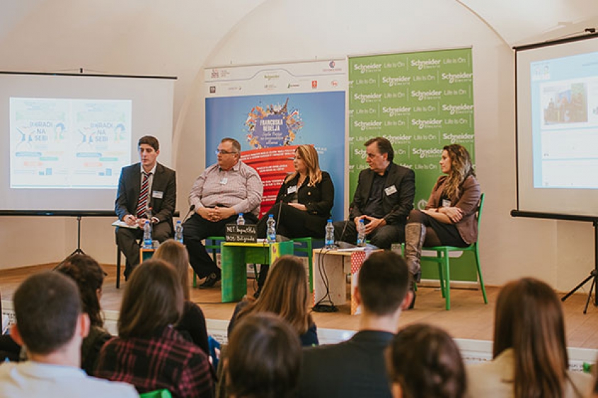 Održana studentska tribina (za)Radi na sebi