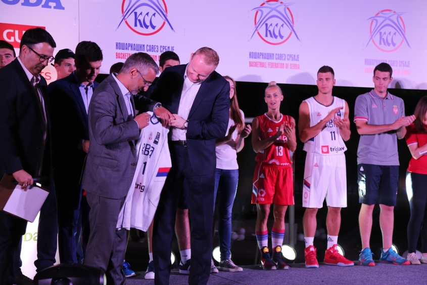 GUD peanuts in new jerseys of Serbian Basketball Team