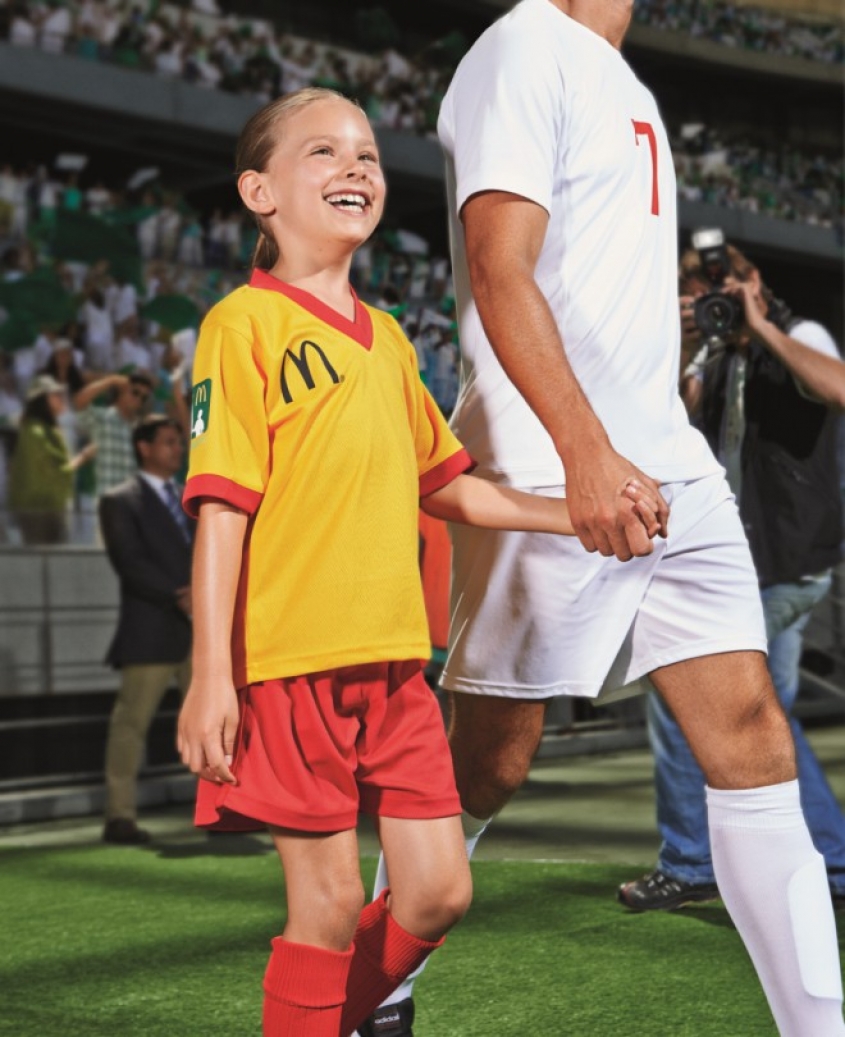 McDonald's  leads you on mundial