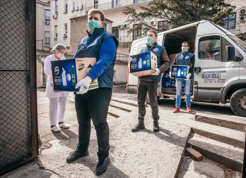 Unilever donira Domestos na bazi hlora zdravstvenim ustanovama u Srbiji