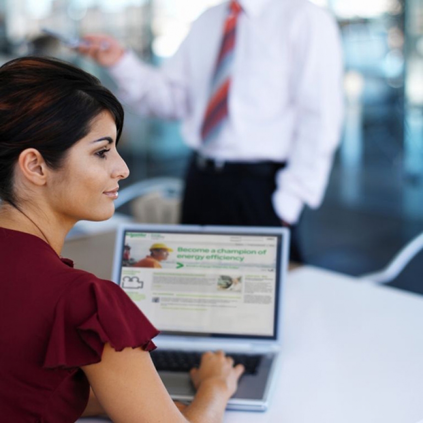 Schneider Electric pedstavio Energy University