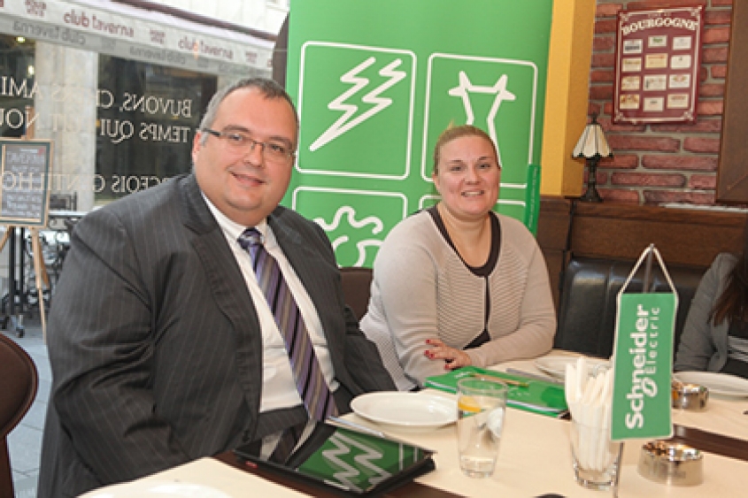 Schneider Electric radni doručak za medije